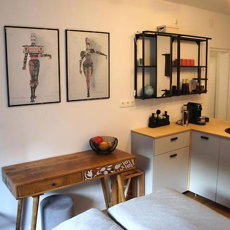 Ruhiges Apartment & Veranda Mit Guter Anbindung 보훔 외부 사진