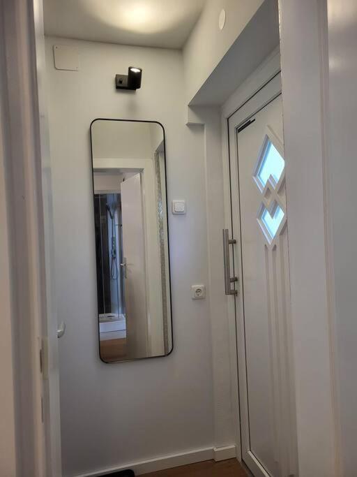 Ruhiges Apartment & Veranda Mit Guter Anbindung 보훔 외부 사진