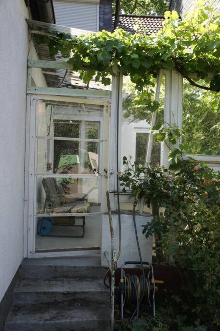 Ruhiges Apartment & Veranda Mit Guter Anbindung 보훔 외부 사진