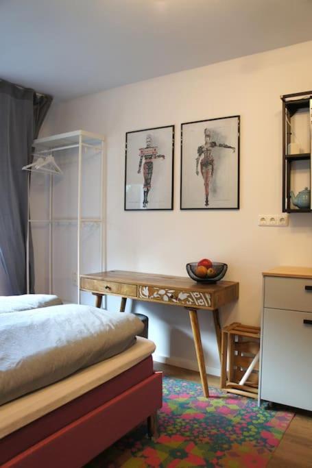 Ruhiges Apartment & Veranda Mit Guter Anbindung 보훔 외부 사진